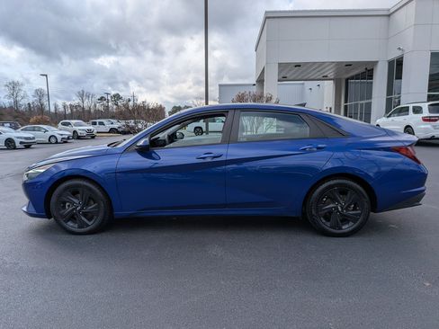 Used 2021 Hyundai Elantra SEL image 8