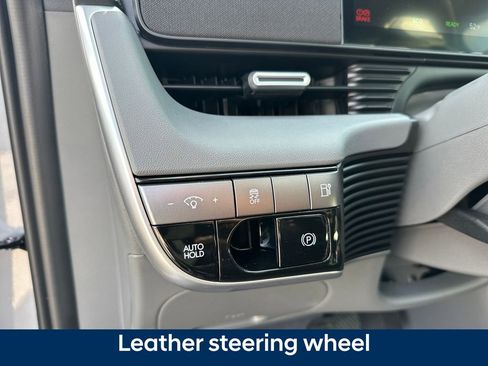 New 2025 Hyundai Ioniq 5 SE image 16