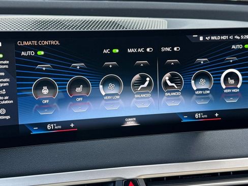 Certified 2023 BMW iX xDrive50 w/ Premium Package AWD/4WD image 24
