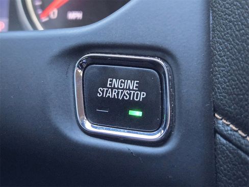 Used 2022 GMC Acadia AT4 image 16