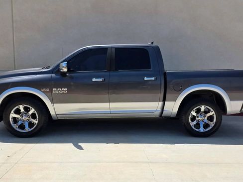 Used 2016 RAM 1500 Laramie w/ Convenience Group AWD/4WD image 7