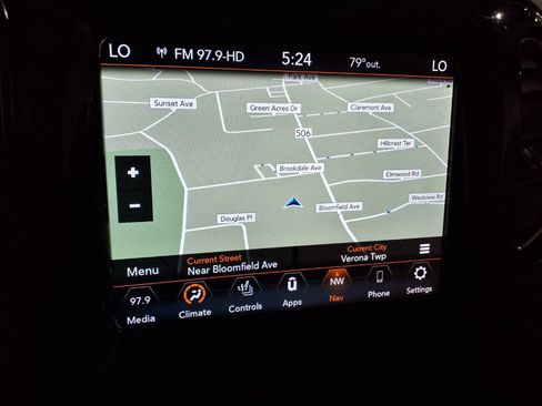 Certified 2021 Jeep Compass Limited w/ Sun and Sound Group AWD/4WD image 12