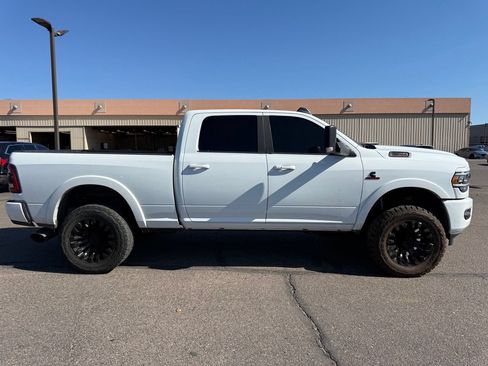 Used 2022 RAM 2500 Laramie w/ Night Edition AWD/4WD image 4