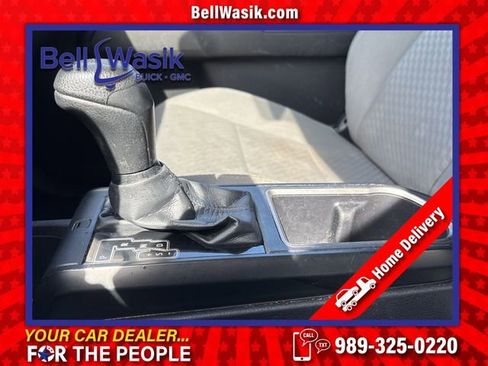 Used 2022 Toyota Tacoma SR image 23