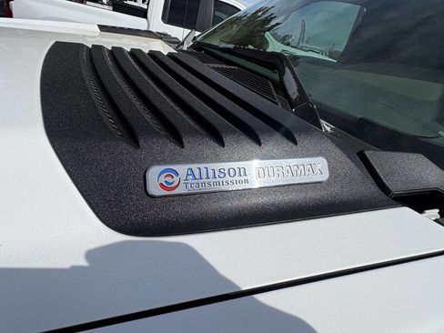 Used 2009 Chevrolet Silverado 3500 W/T image 2