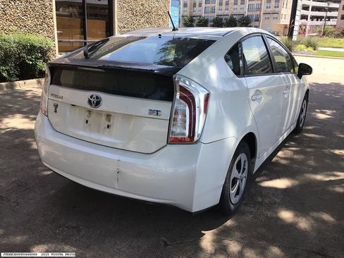 Used 2015 Toyota Prius Two FWD image 4