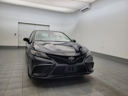 Used 2022 Toyota Camry SE image 14