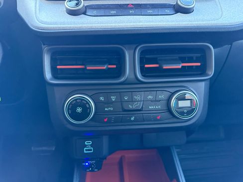 Used 2022 Ford Maverick XLT w/ XLT Luxury Package image 13