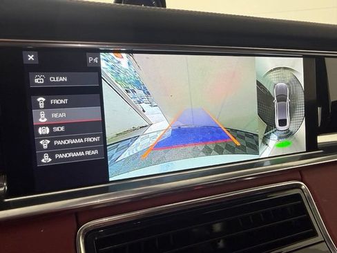 Used 2020 Porsche Panamera 4 AWD/4WD image 39