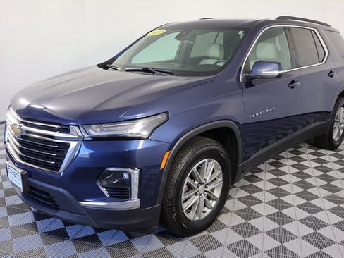 Used 2023 Chevrolet Traverse LT w/ LPO, Cargo Package image 4