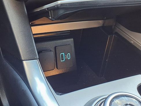 Used 2023 Ford Explorer XLT w/ Equipment Group 202A image 14