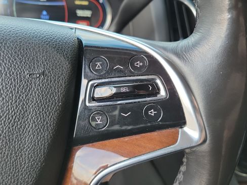 Used 2019 Cadillac Escalade ESV Luxury RWD image 22