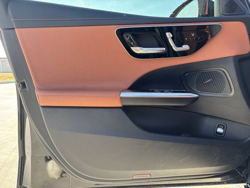 Used 2023 Mercedes-Benz C 300 Sedan image 18