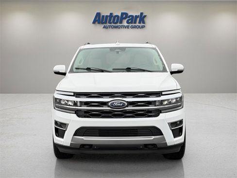 Used 2022 Ford Expedition Max Limited image 2