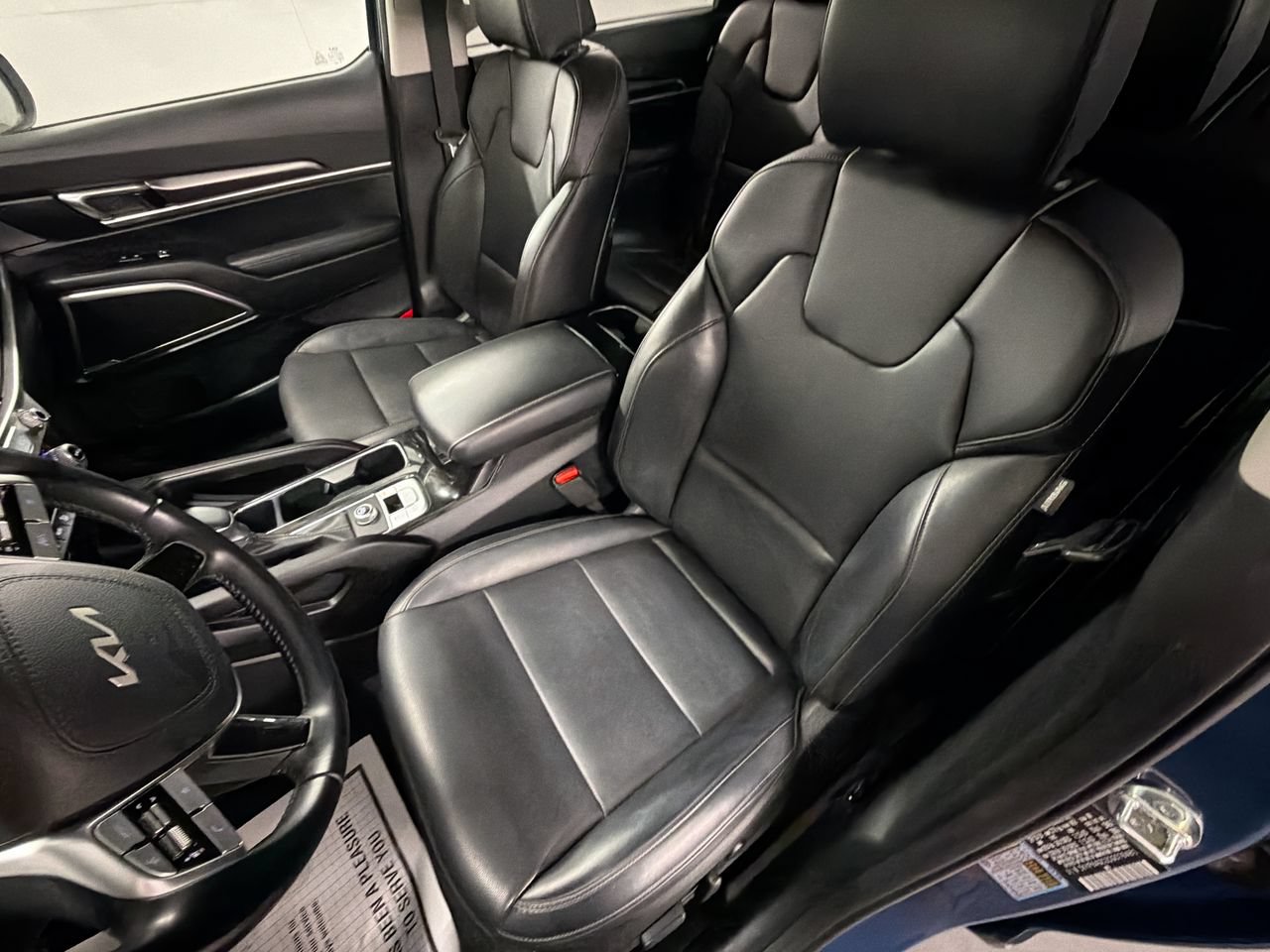 Used 2025 Kia Telluride S FWD image 20