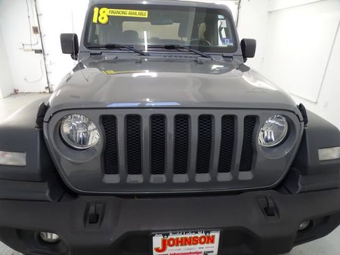 Used 2018 Jeep Wrangler Sport S image 18