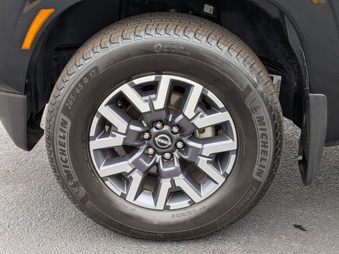 Certified 2024 Nissan Frontier SL w/ Technology Package RWD image 10