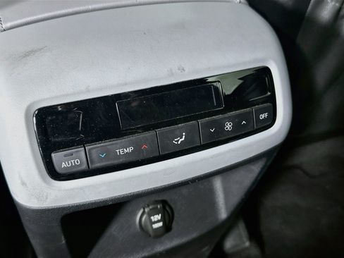 Used 2025 Hyundai Palisade SEL FWD image 28