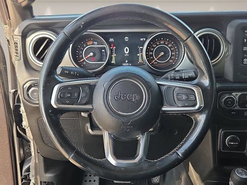 Used 2020 Jeep Wrangler Unlimited Sahara AWD/4WD image 14