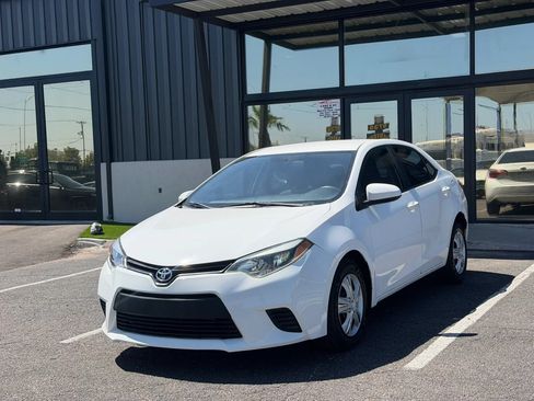 Used 2015 Toyota Corolla L FWD image 1