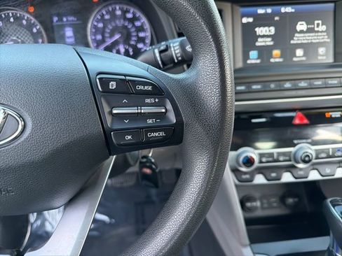 Used 2020 Hyundai Elantra SEL image 15