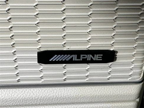 Used 2023 Jeep Grand Cherokee L Limited w/ Black Appearance Package image 20