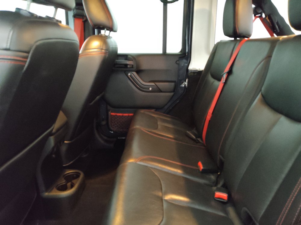 Used 2017 Jeep Wrangler Unlimited Rubicon AWD/4WD image 18