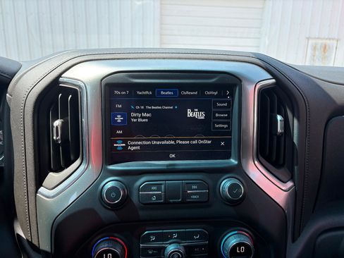 Used 2021 Chevrolet Silverado 1500 LTZ image 36