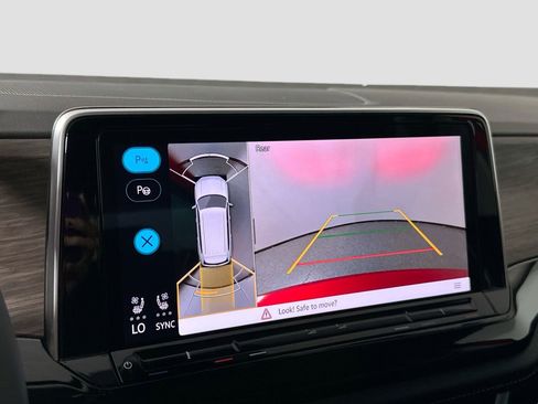 Certified 2025 Volkswagen Atlas SEL Premium R-Line image 11