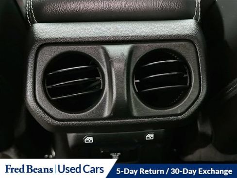 Used 2022 Jeep Wrangler Unlimited Sahara w/ Cold Weather Group AWD/4WD image 30