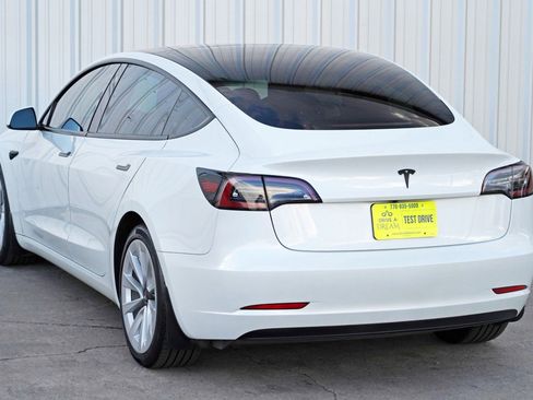 Used 2023 Tesla Model 3 Standard Range image 49
