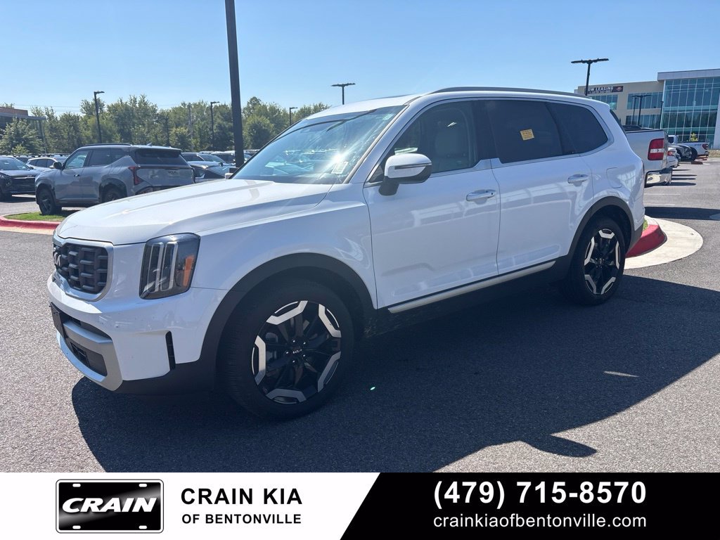 Certified 2024 Kia Telluride S w/ S Sunroof Package AWD/4WD image 2