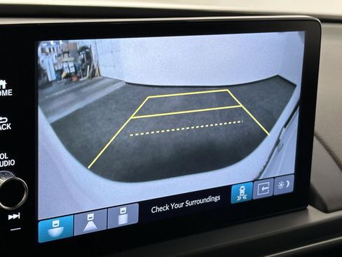 Certified 2023 Honda Pilot Touring image 25