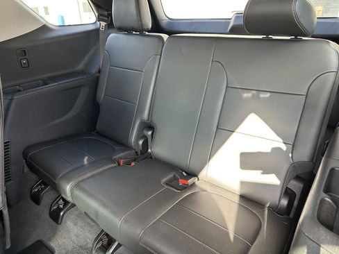Used 2020 Chevrolet Traverse RS w/ LPO, Floor Liner Package image 17