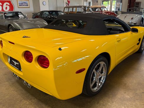 Used 2002 Chevrolet Corvette w/ Preferred Equipment Group2 image 24