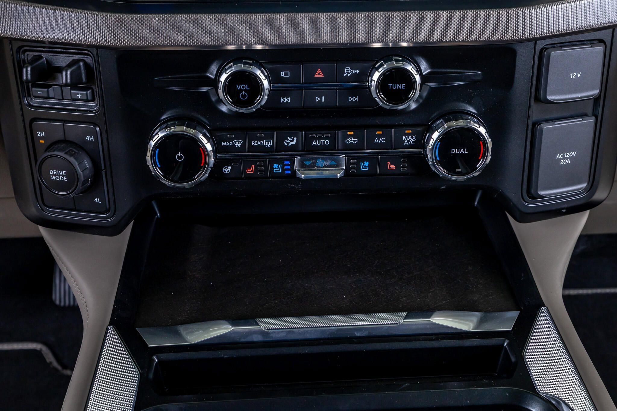 Used 2026 Ford F450 Platinum w/ Platinum Plus Package AWD/4WD image 26