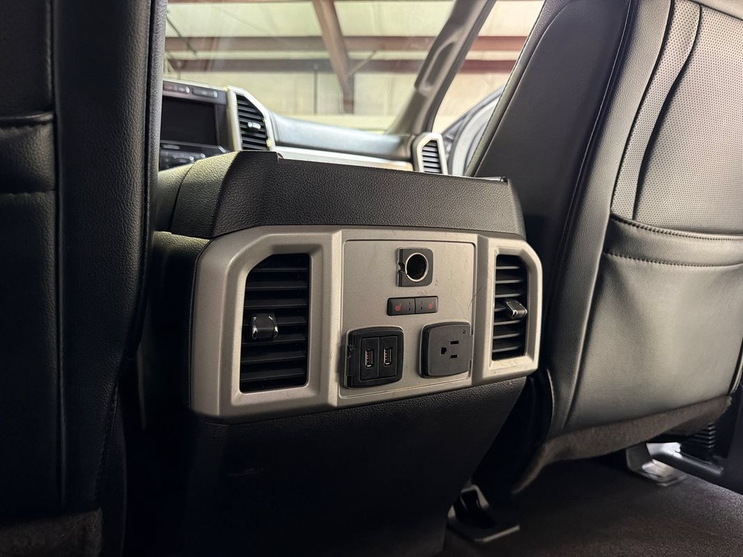 Used 2019 Ford F250 Lariat w/ Lariat Ultimate Package AWD/4WD image 37