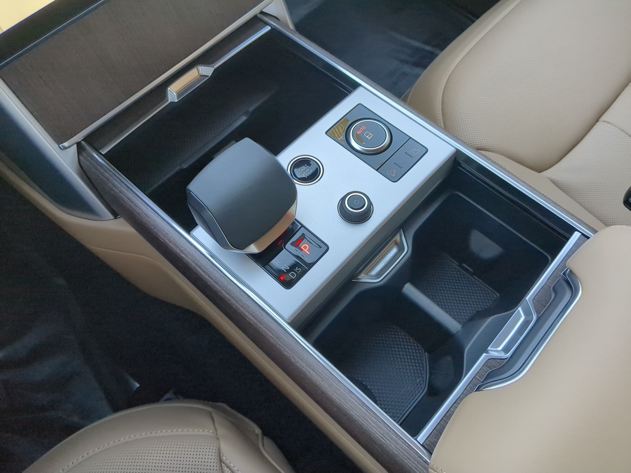 New 2027 Land Rover Range Rover SE AWD/4WD image 22