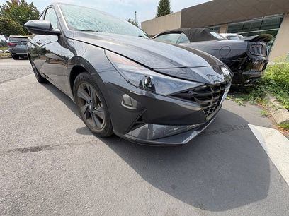 Used 2021 Hyundai Elantra SEL w/ Convenience Package