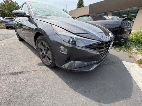 Used 2021 Hyundai Elantra SEL w/ Convenience Package FWD image 1