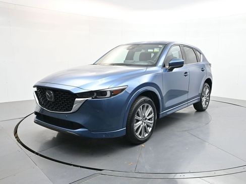 Used 2023 MAZDA CX-5 Signature AWD/4WD image 3
