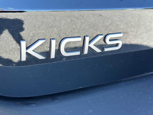 Used 2025 Nissan Kicks S FWD image 11
