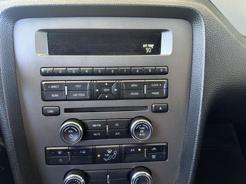 Used 2014 Ford Mustang Coupe RWD image 16