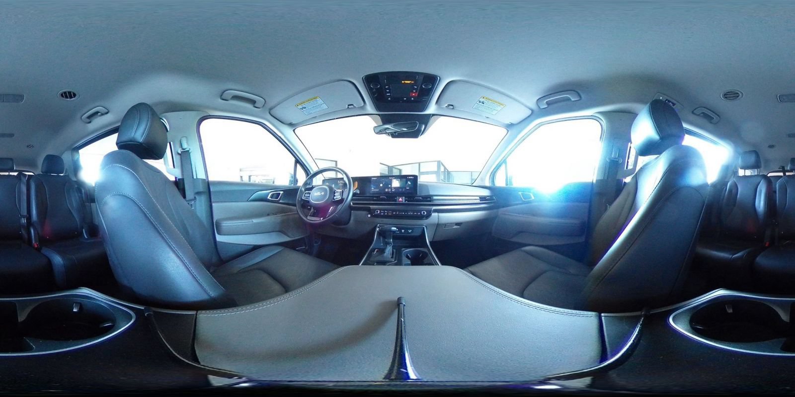 Used 2026 Kia Carnival FWD image 44