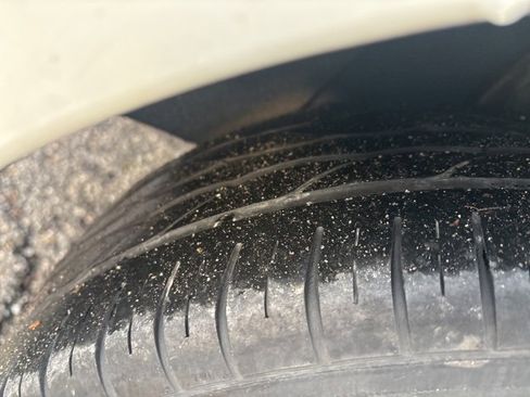 Used 2011 Ford Focus SEL w/ 301A Rapid Spec Order Code image 6