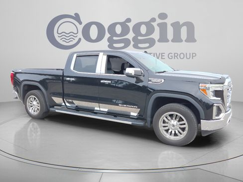 Used 2021 GMC Sierra 1500 SLT w/ X31 Off-Road Package AWD/4WD image 7