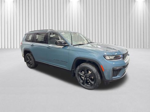 New 2026 Jeep Grand Cherokee L Limited image 2