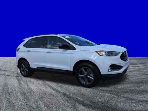Certified 2024 Ford Edge SEL w/ Sport Appearance Package AWD/4WD image 2