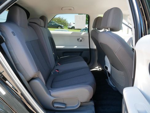 Used 2024 Hyundai Ioniq 5 SEL AWD/4WD image 17
