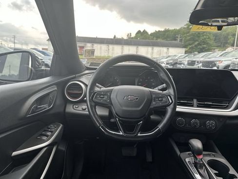 Certified 2024 Chevrolet Trax RS w/ Driver Confidence Package FWD image 14